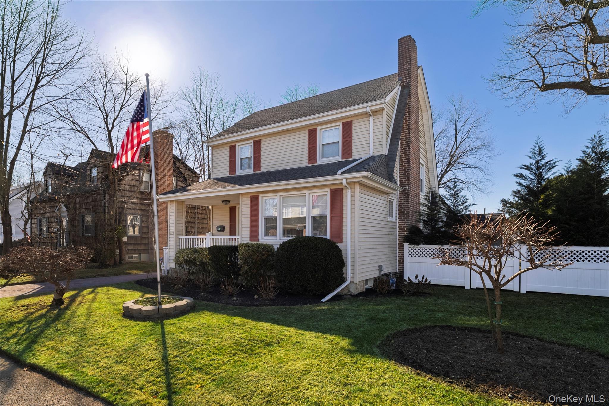 #2 photo, 29 Norwich Avenue, Lynbrook , NY 11563