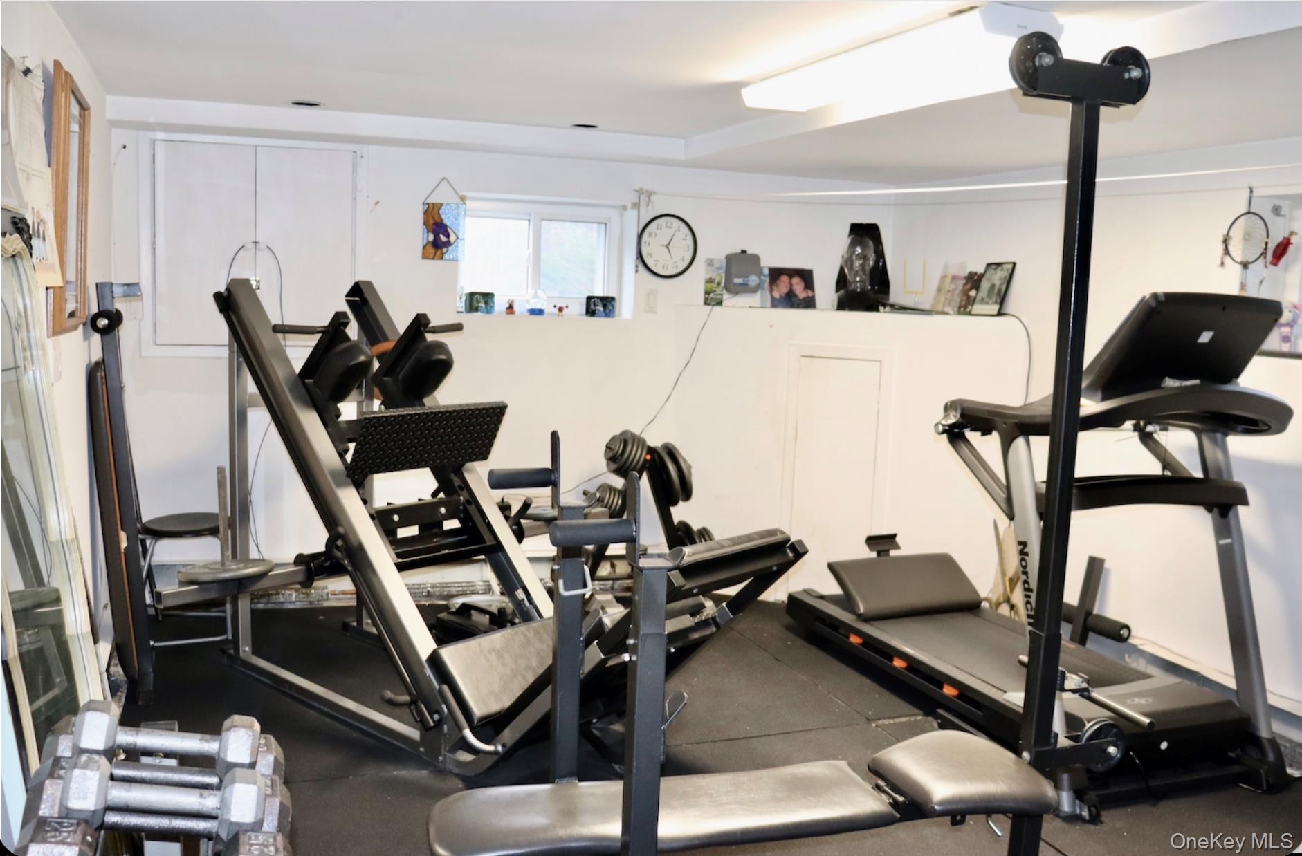 #8 photo, 155 Alexander Avenue, Nesconset , NY 11767