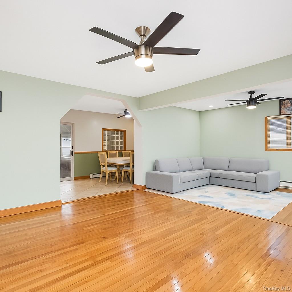 #2 photo, 1012 N Ontario Avenue, Lindenhurst , NY 11757