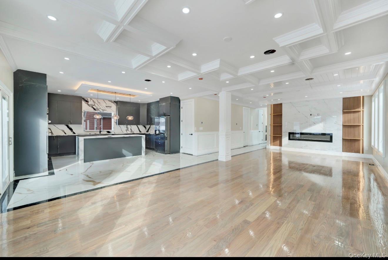 #14 photo, 340 Doris Avenue, Нассау ‖ Franklin Square , NY 11010