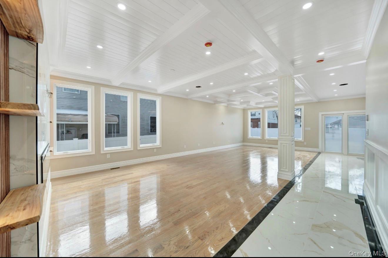 #9 photo, 340 Doris Avenue, Нассау ‖ Franklin Square , NY 11010