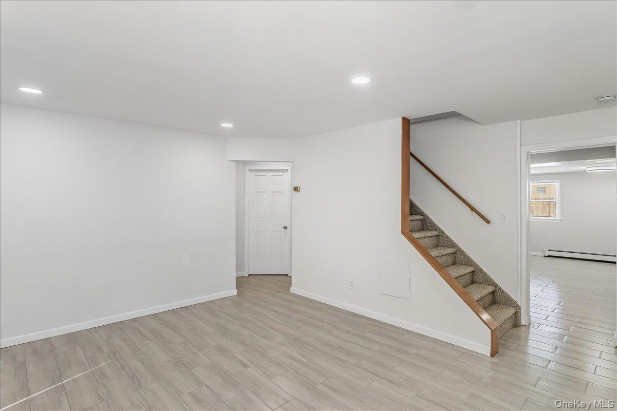 #6 photo, 2287 7th Street, East Meadow , NY 11554