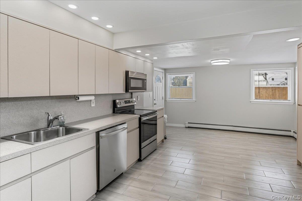 #7 photo, 2287 7th Street, East Meadow , NY 11554