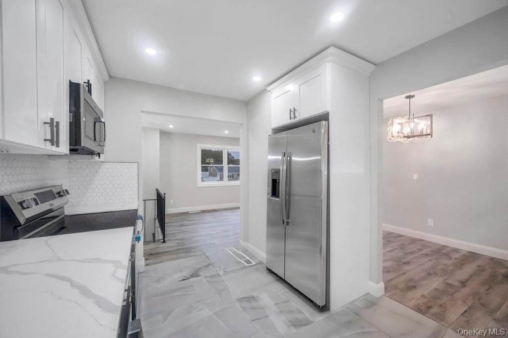 #12 photo, 3004 New London Avenue, Medford , NY 11763