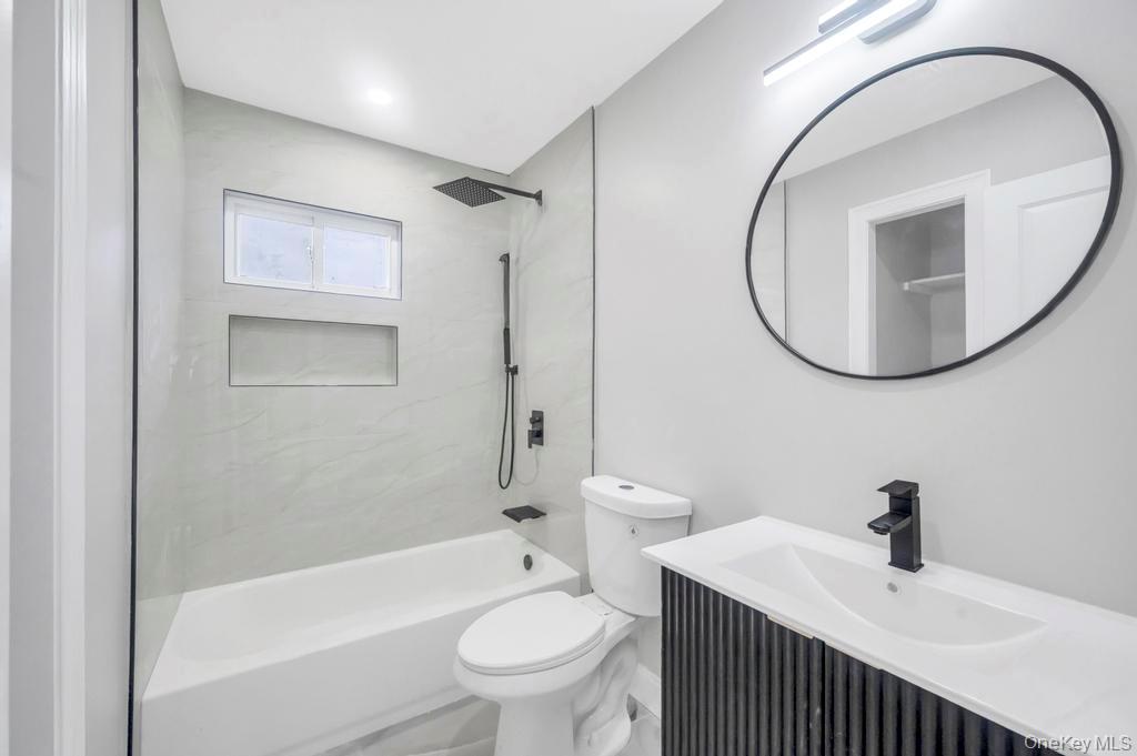 #16 photo, 3004 New London Avenue, Medford , NY 11763