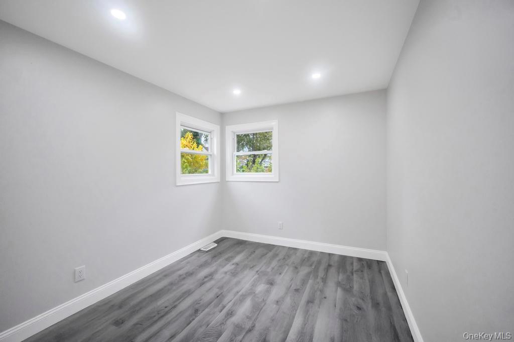 #19 photo, 3004 New London Avenue, Medford , NY 11763