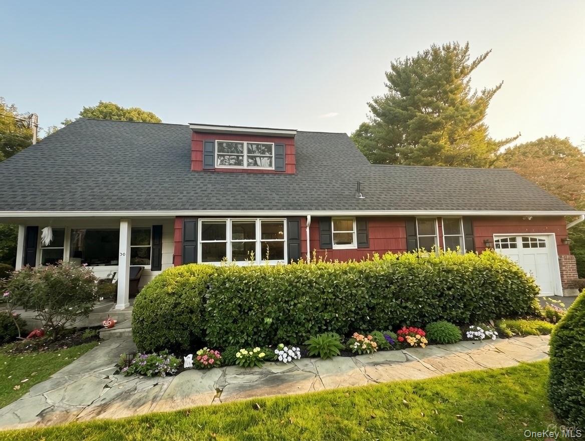 #1 photo, 30 Carnegie Avenue, Huntington , NY 11743