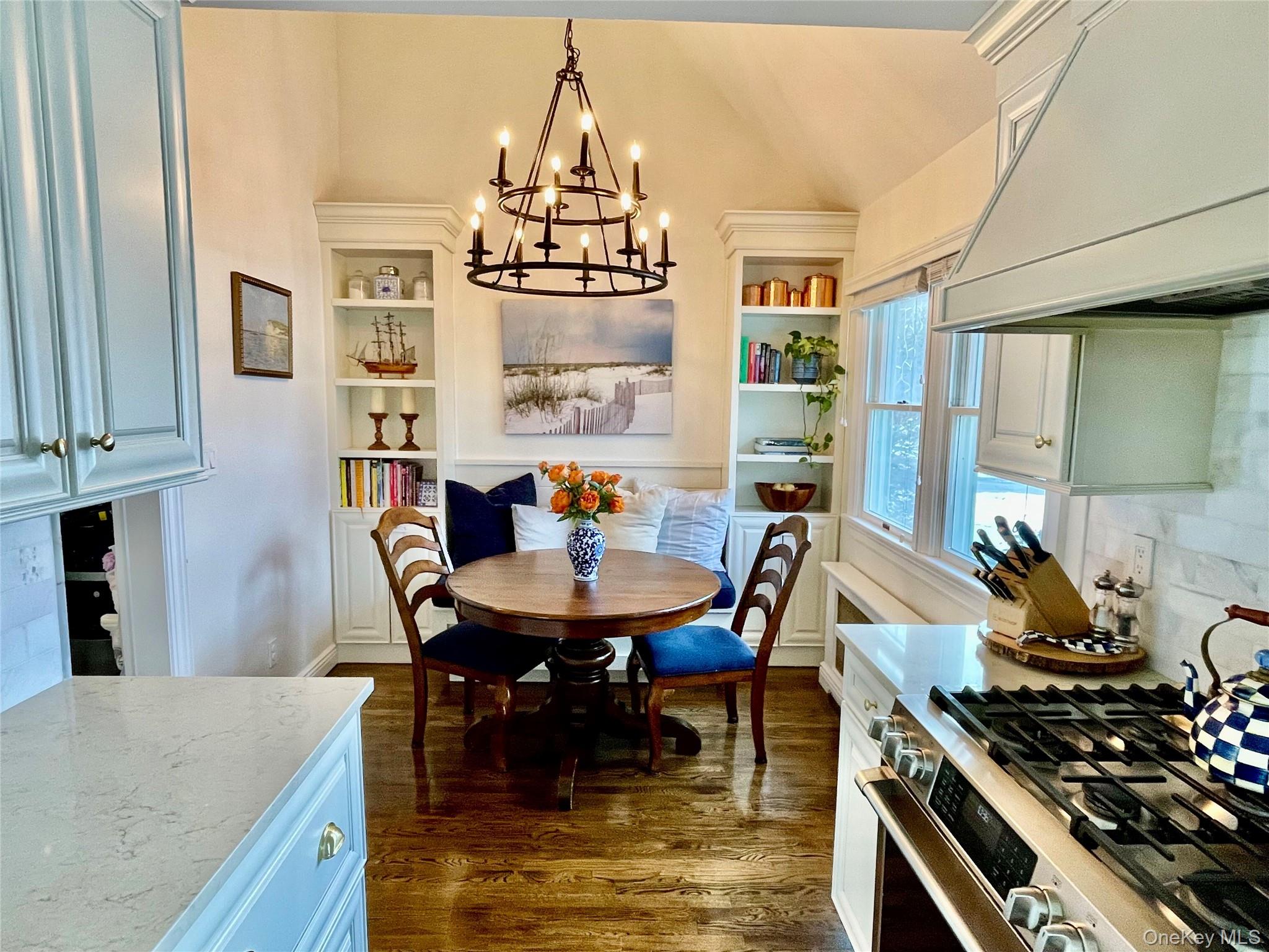 #8 photo, 30 Carnegie Avenue, Huntington , NY 11743