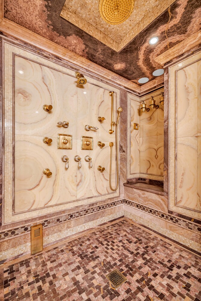 #10 photo, 721 5TH Avenue, Midtown East , NY 10022