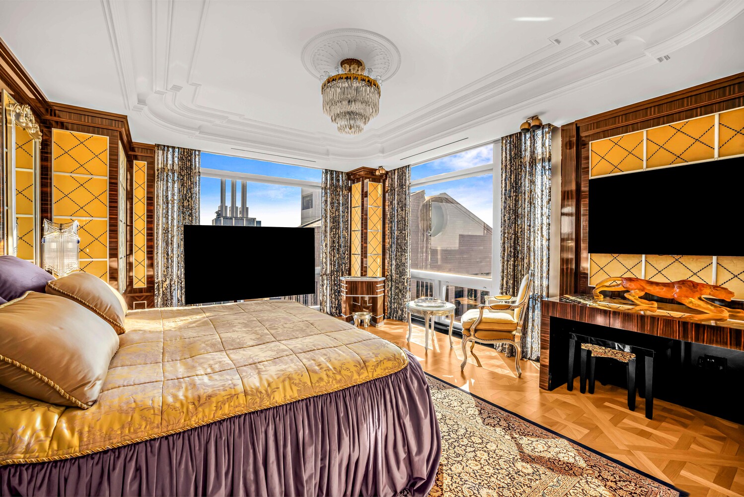 #13 photo, 721 5TH Avenue, Midtown East , NY 10022