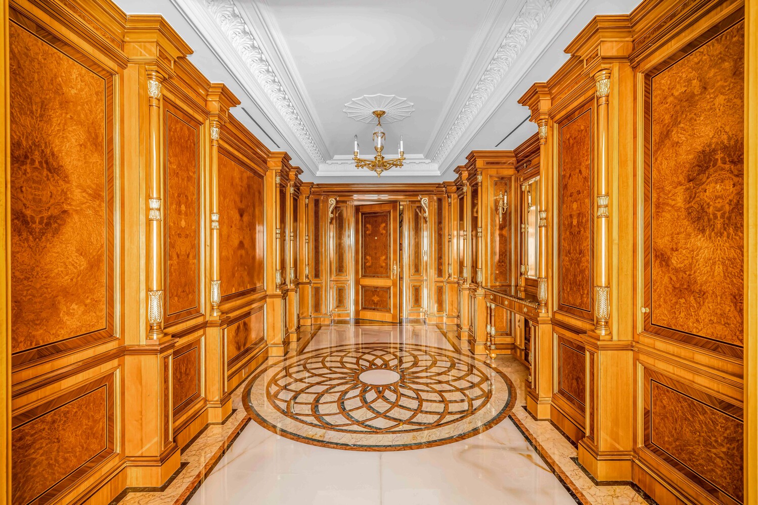 #20 photo, 721 5TH Avenue, Midtown East , NY 10022