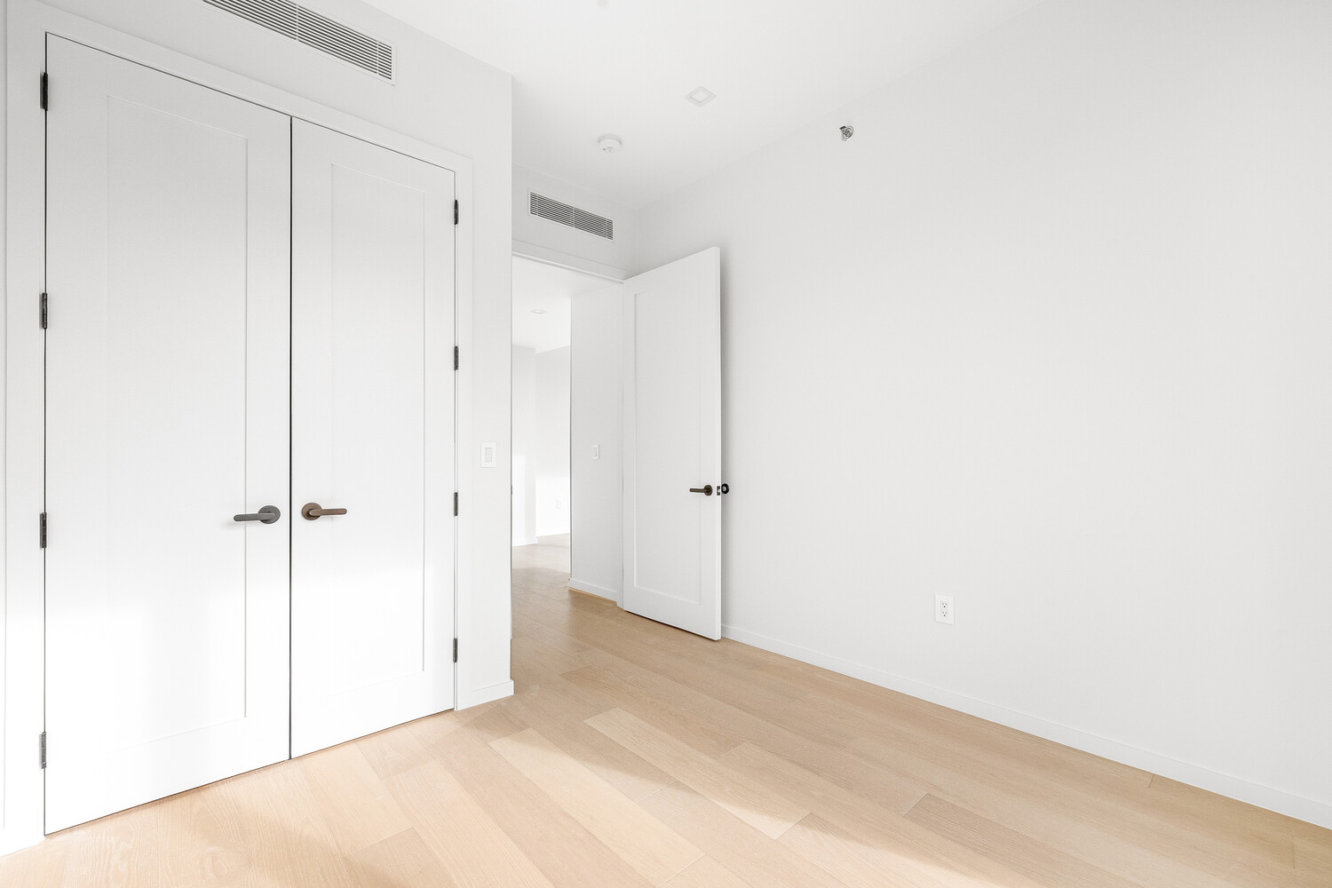 #12 photo, 11-36 45TH Road, Long Island City , NY 11101