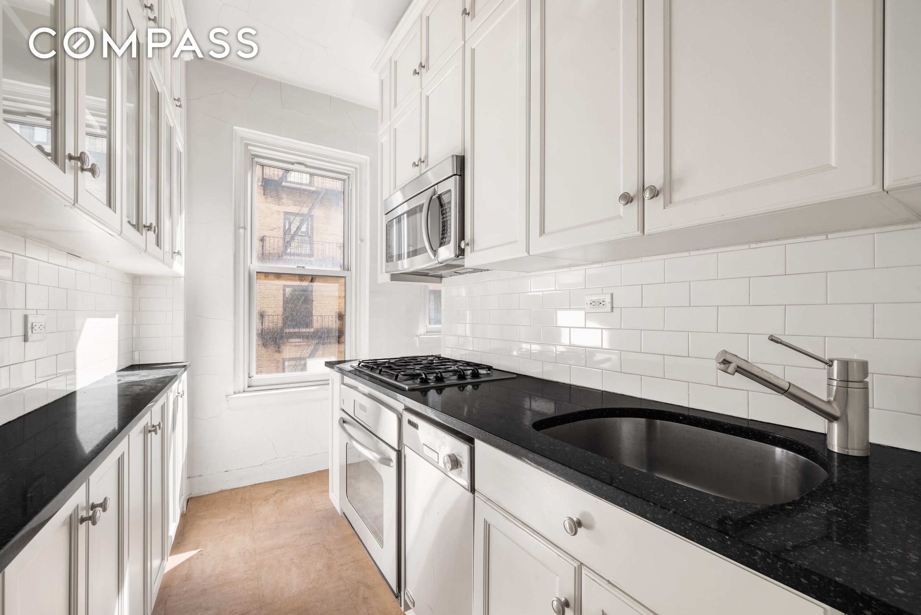 #4 photo, 77 Park Avenue, Murray Hill , NY 10016