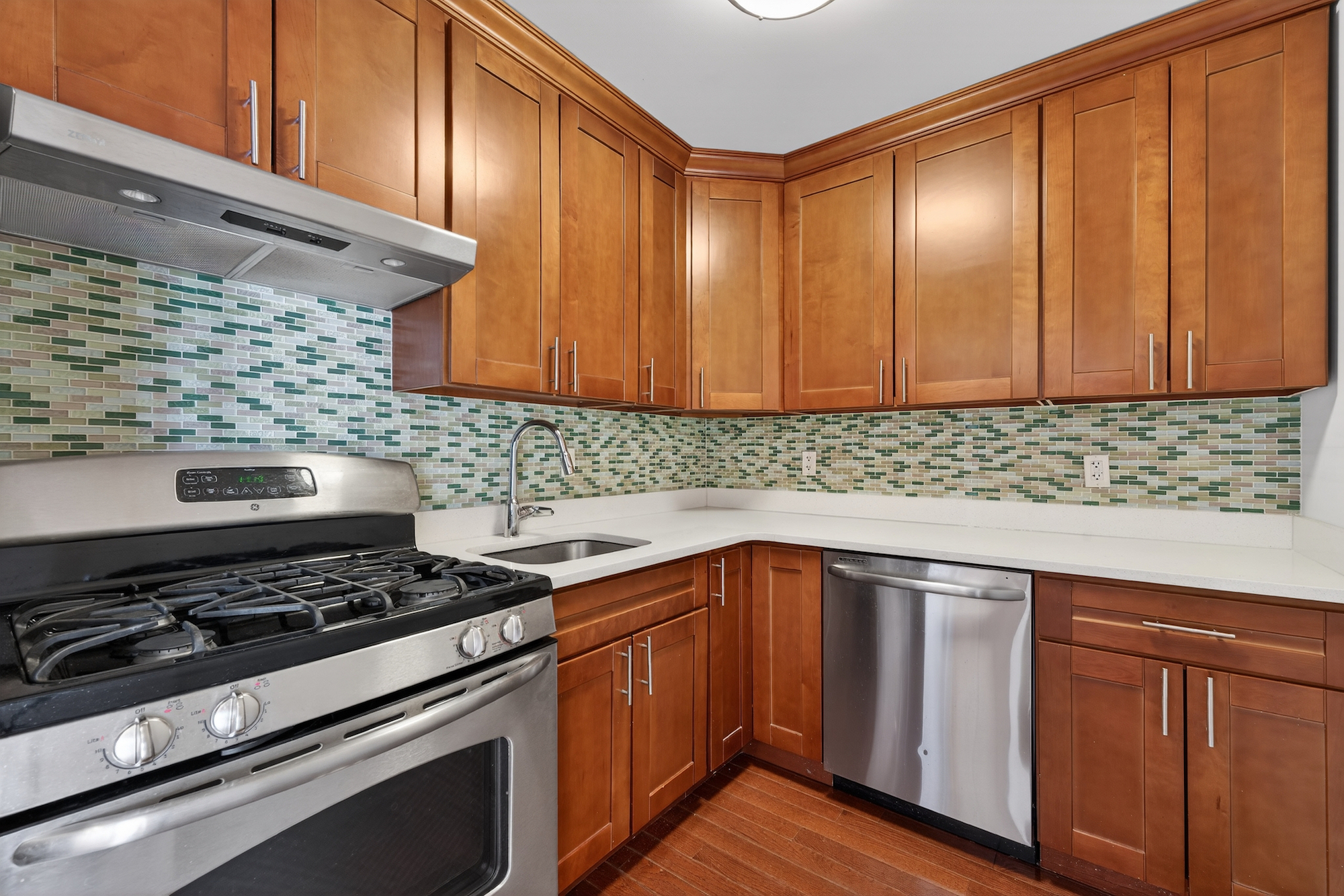 #12 photo, Flushing, Flushing , NY 11354