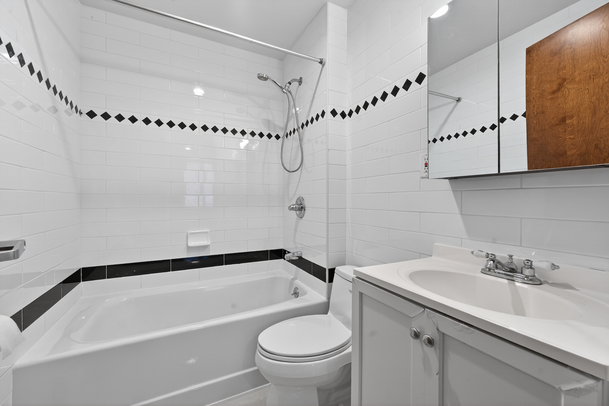 #18 photo, Flushing, Flushing , NY 11354