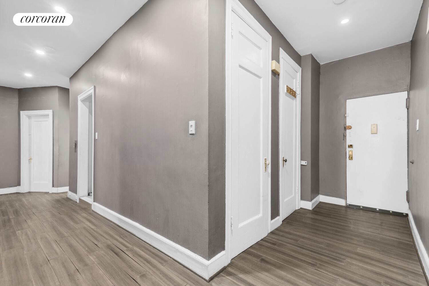 #7 photo, 15 FORT WASHINGTON Avenue, मैनहटन Washington Heights , NY 10032