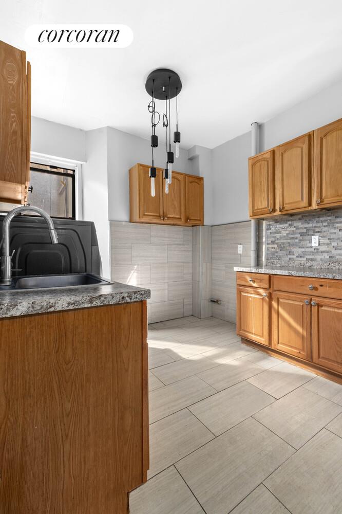 #8 photo, 15 FORT WASHINGTON Avenue, मैनहटन Washington Heights , NY 10032