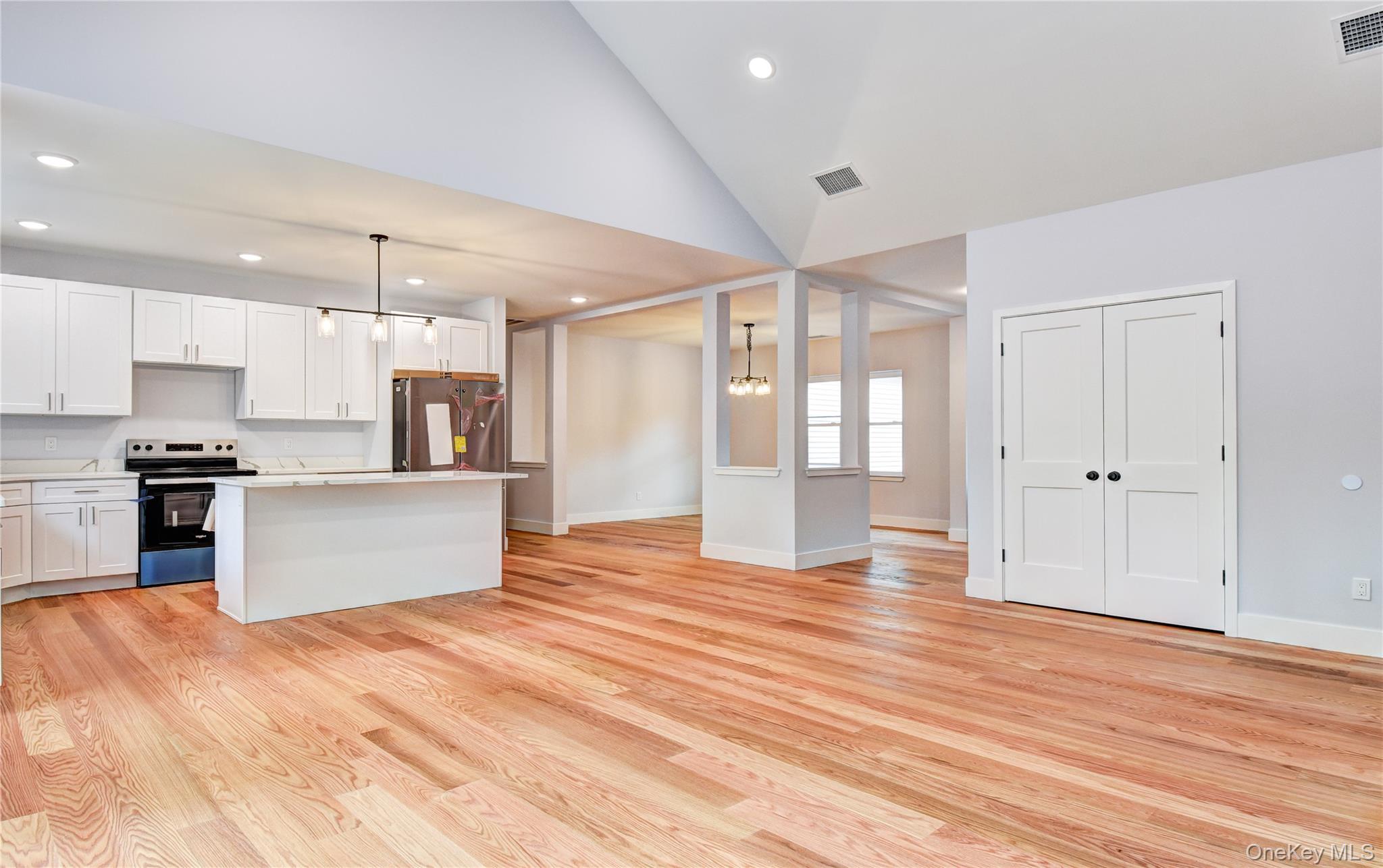 #11 photo, 6 Black Gum Court, Newburgh , NY 12550