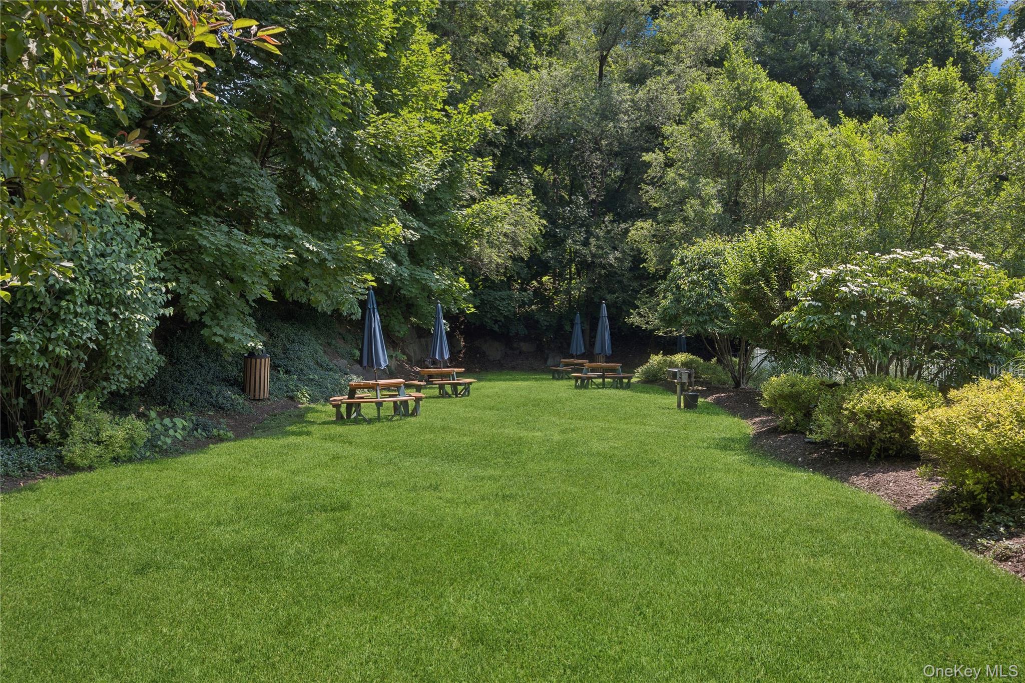 #18 photo, 412 Benedict Avenue, Tarrytown , NY 10591