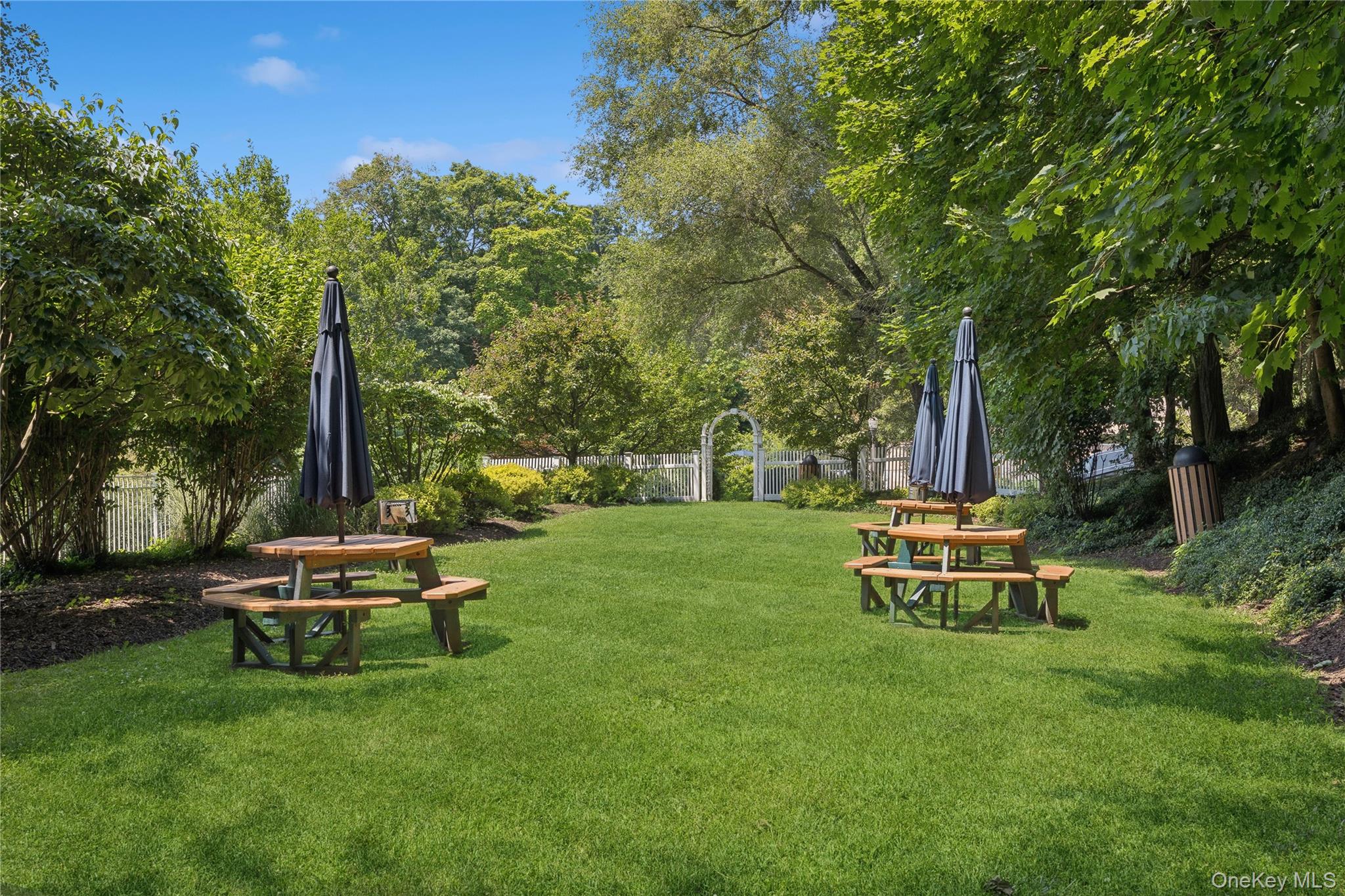 #19 photo, 412 Benedict Avenue, Tarrytown , NY 10591