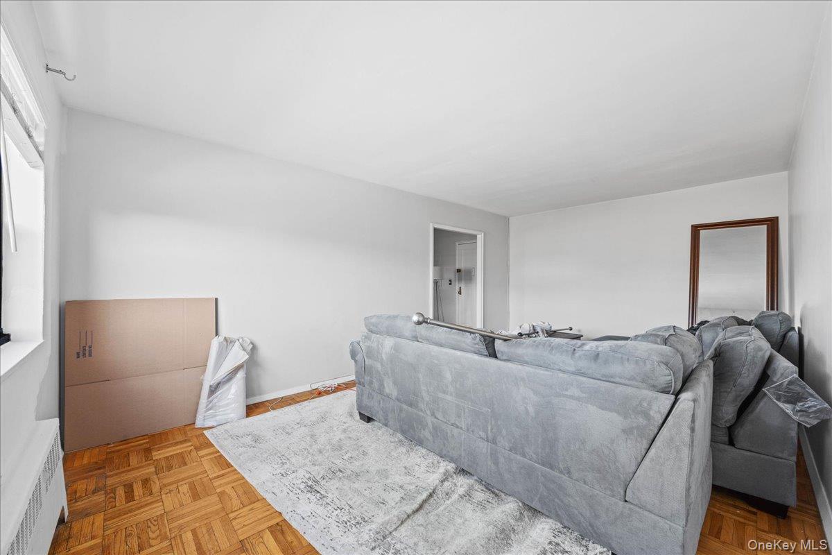 #12 photo, 20 Shady Glen Court, New Rochelle , NY 10805