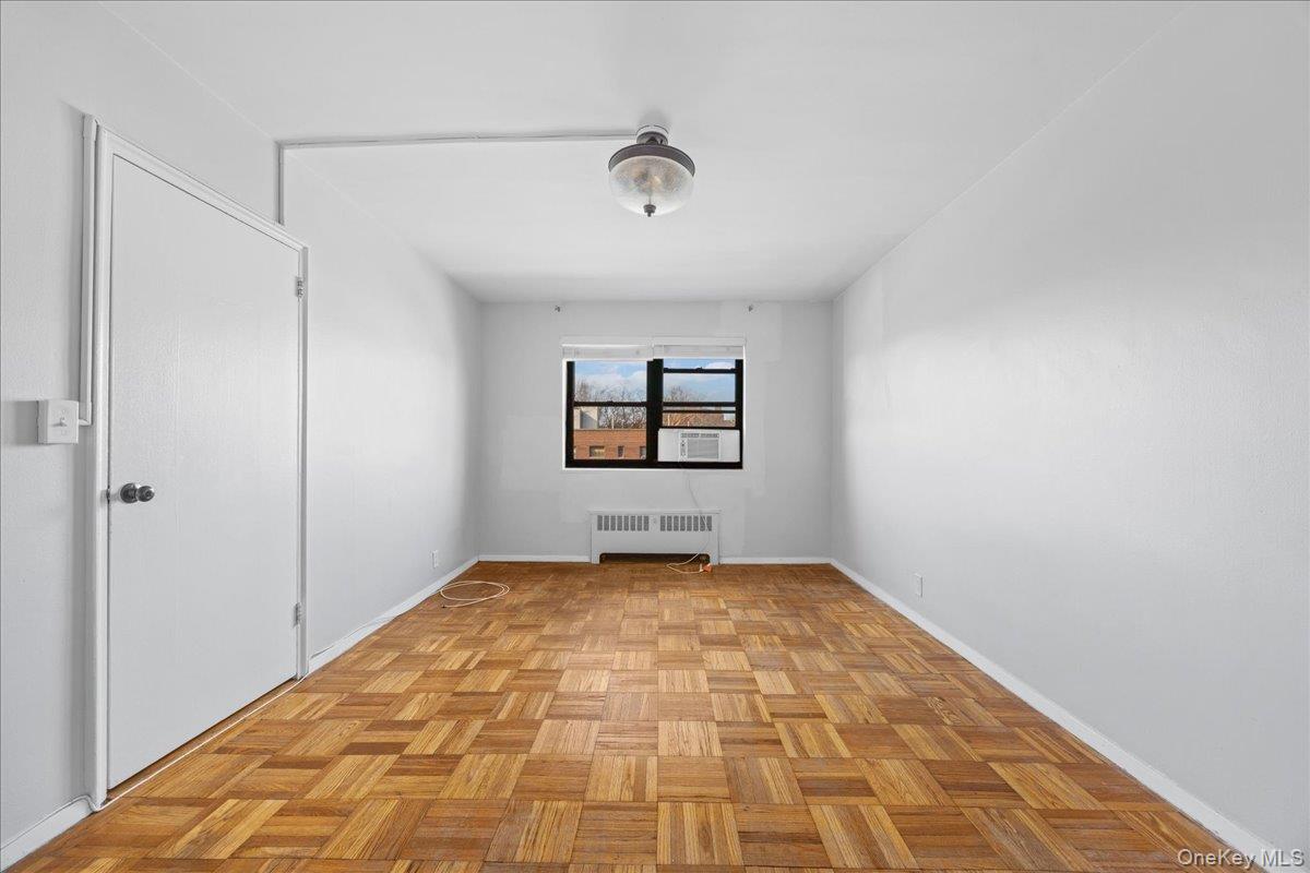 #13 photo, 20 Shady Glen Court, New Rochelle , NY 10805