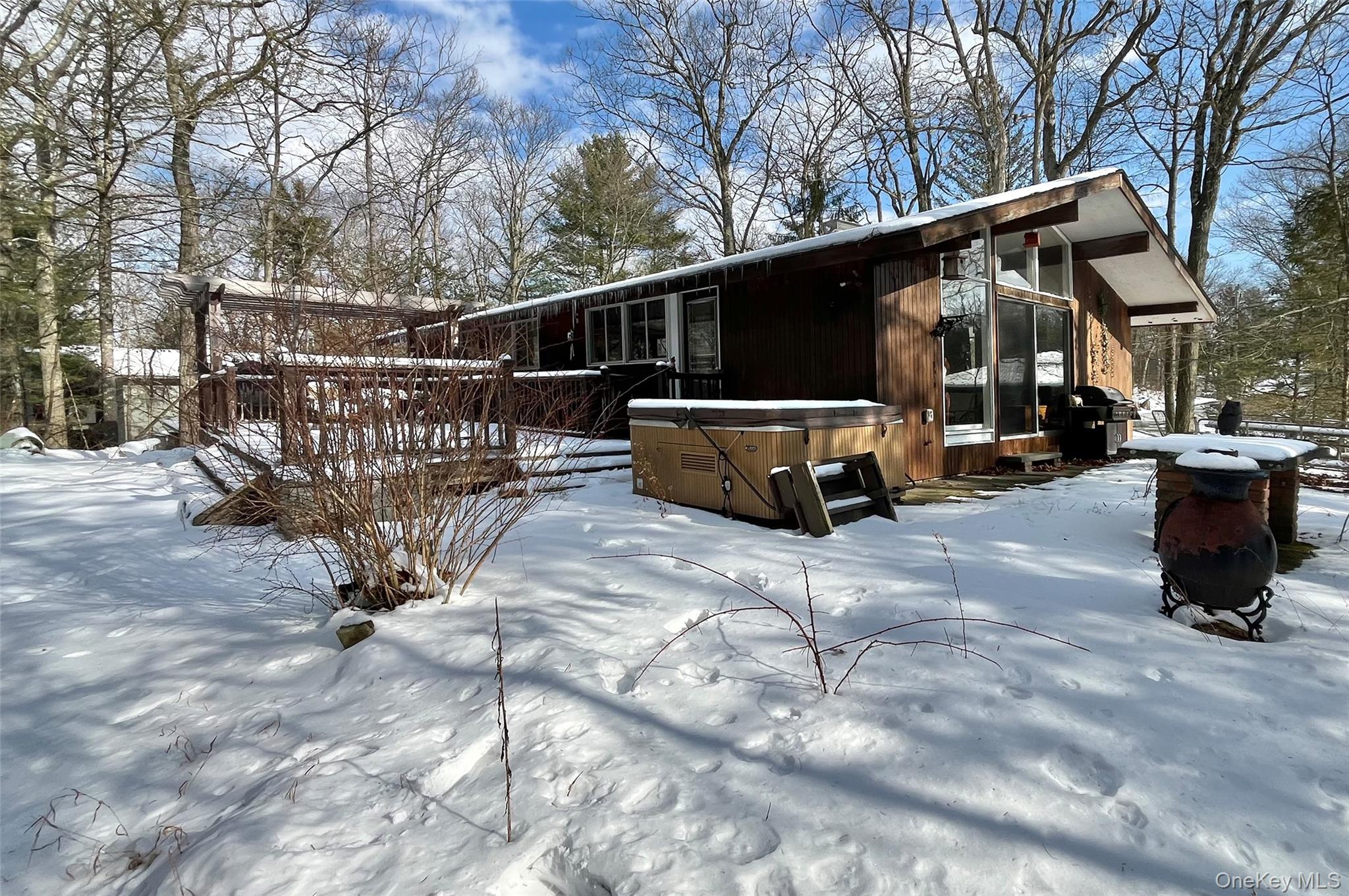 #9 photo, 12 Deer Path Road, Tuxedo Park , NY 10987