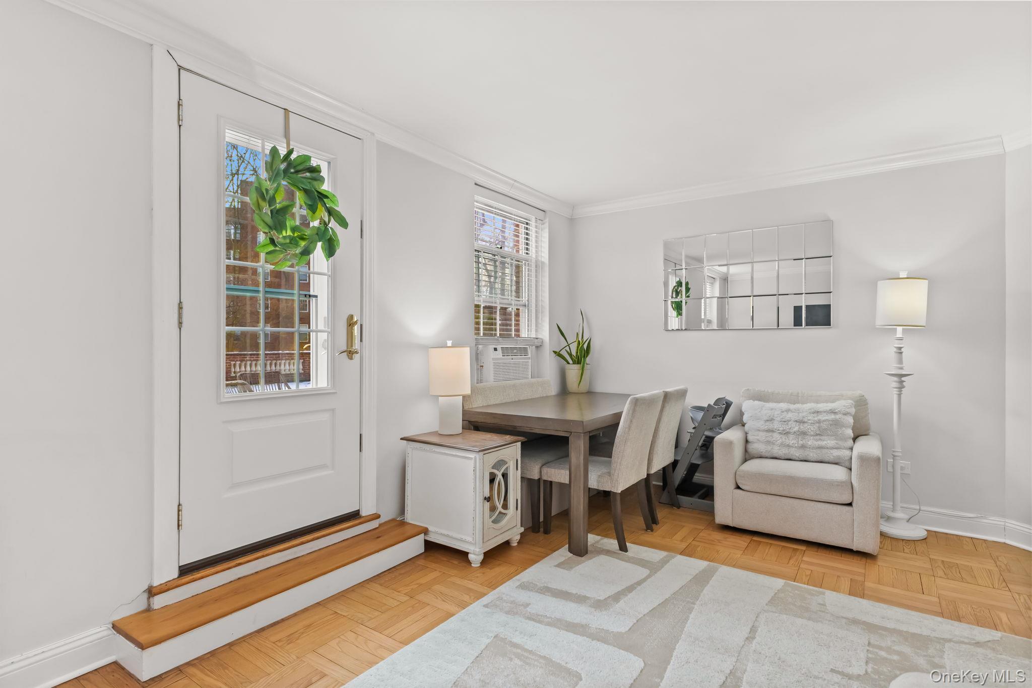 #13 photo, 1350 Midland Avenue, Bronxville , NY 10708