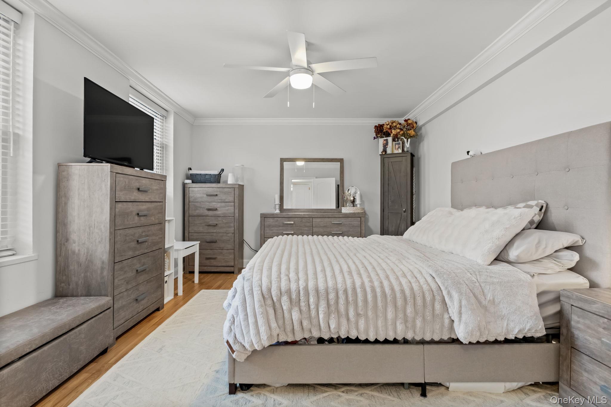 #16 photo, 1350 Midland Avenue, Bronxville , NY 10708