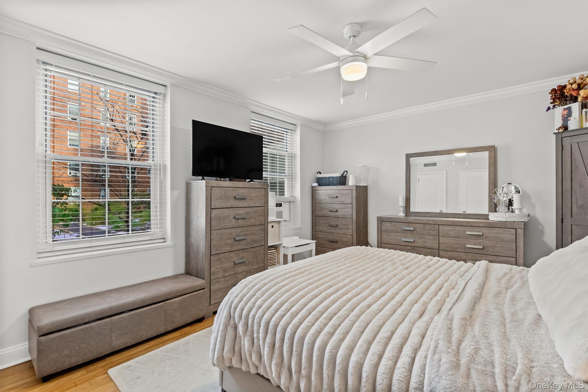 #17 photo, 1350 Midland Avenue, Bronxville , NY 10708