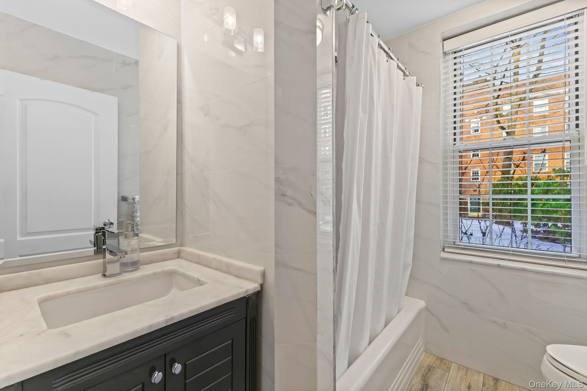 #19 photo, 1350 Midland Avenue, Bronxville , NY 10708