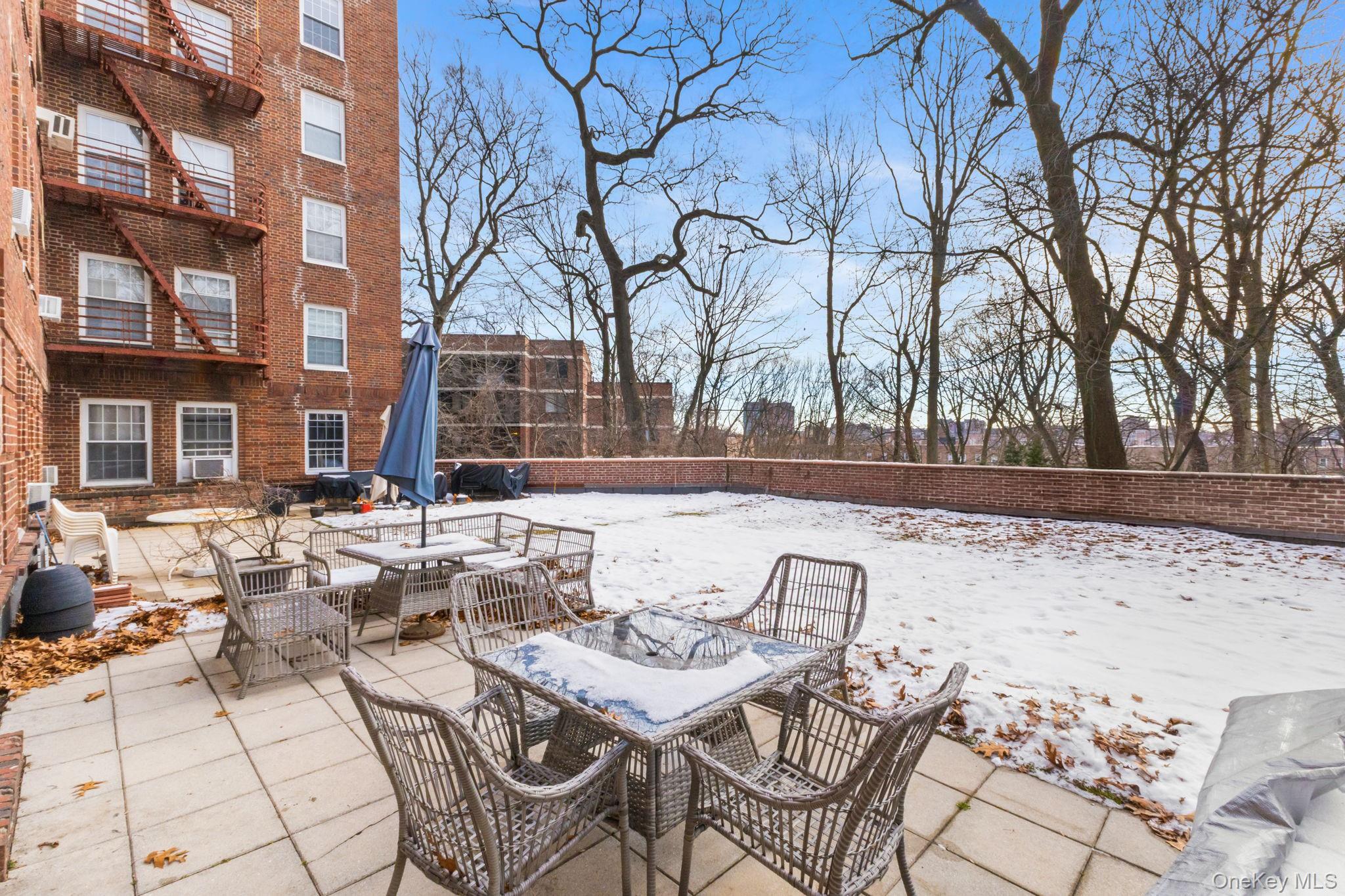 #20 photo, 1350 Midland Avenue, Bronxville , NY 10708