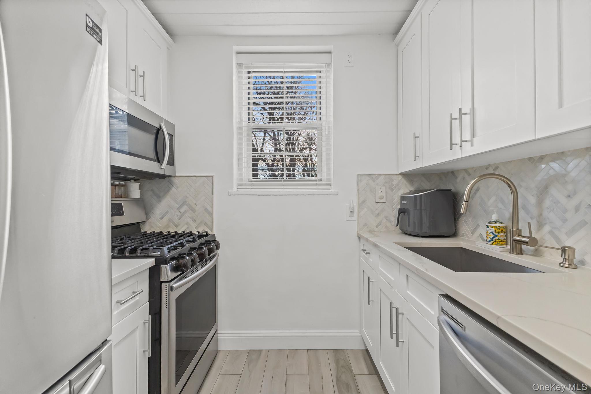 #5 photo, 1350 Midland Avenue, Bronxville , NY 10708