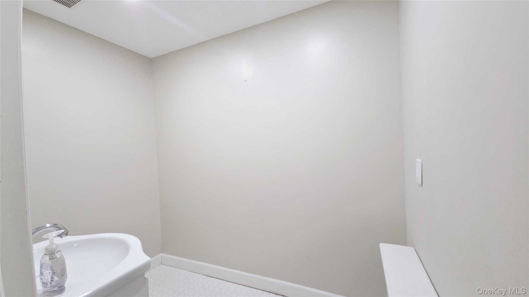 #17 photo, 62 Waller Avenue, White Plains , NY 10605