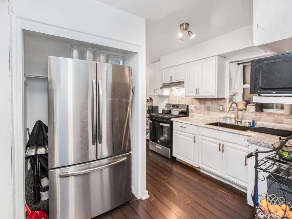 #13 photo, 4190 E Tremont Avenue, Bronx , NY 10465