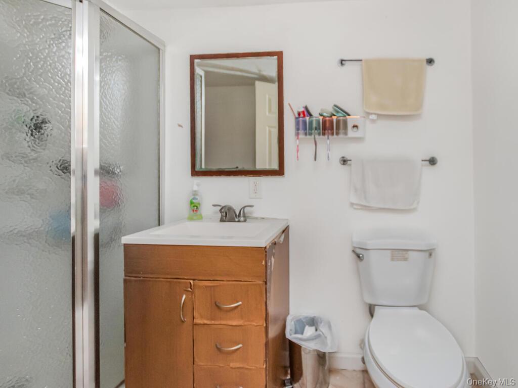 #20 photo, 4190 E Tremont Avenue, Bronx , NY 10465