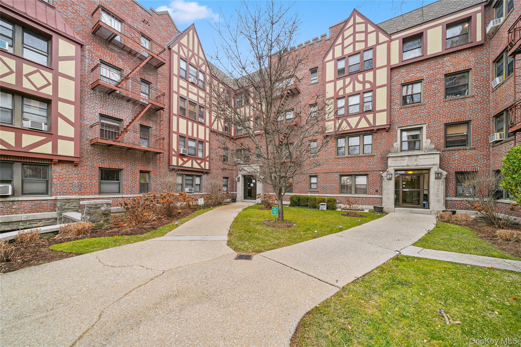 #2 photo, 604 Tompkins Avenue, Mamaroneck , NY 10543