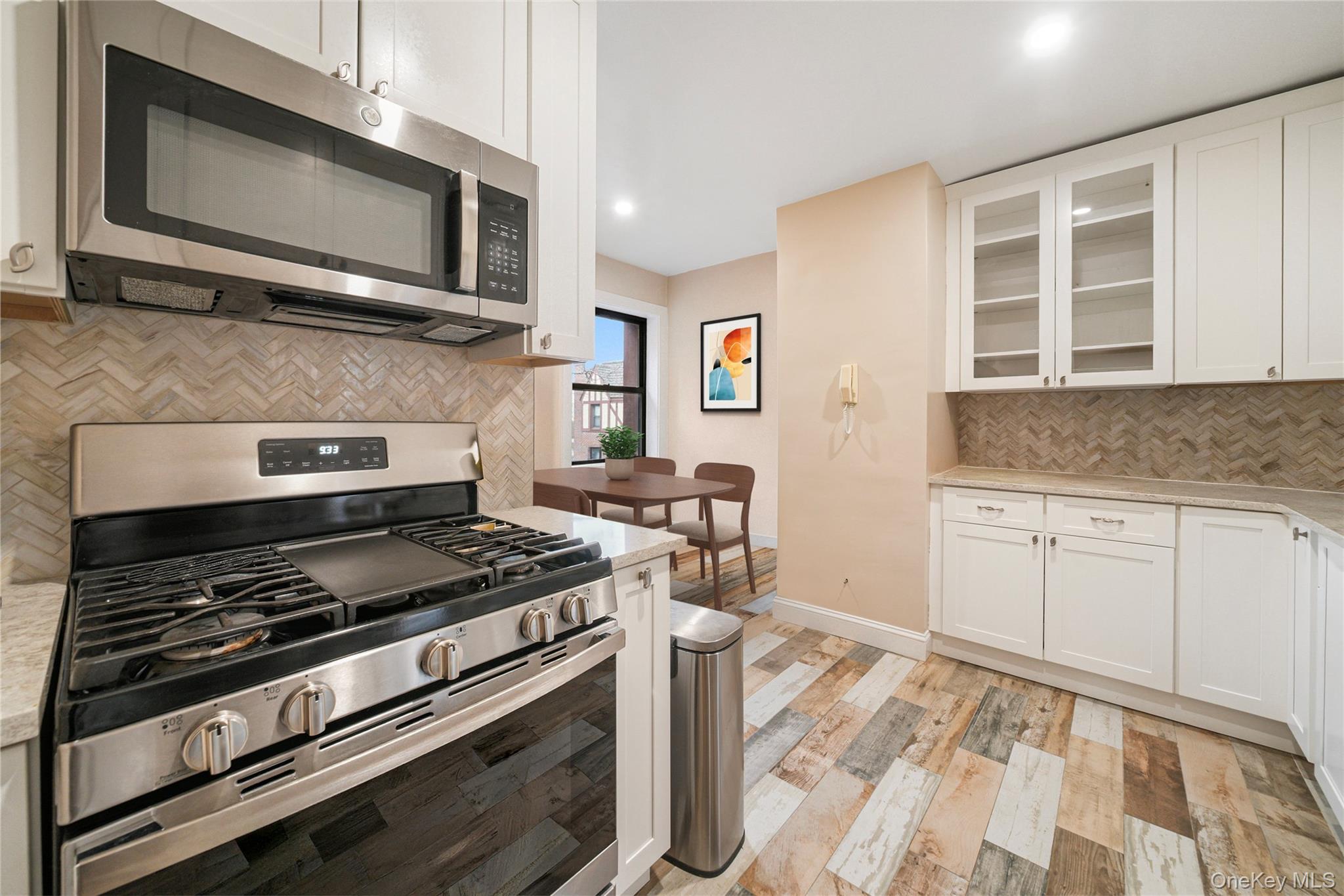 #6 photo, 604 Tompkins Avenue, Mamaroneck , NY 10543