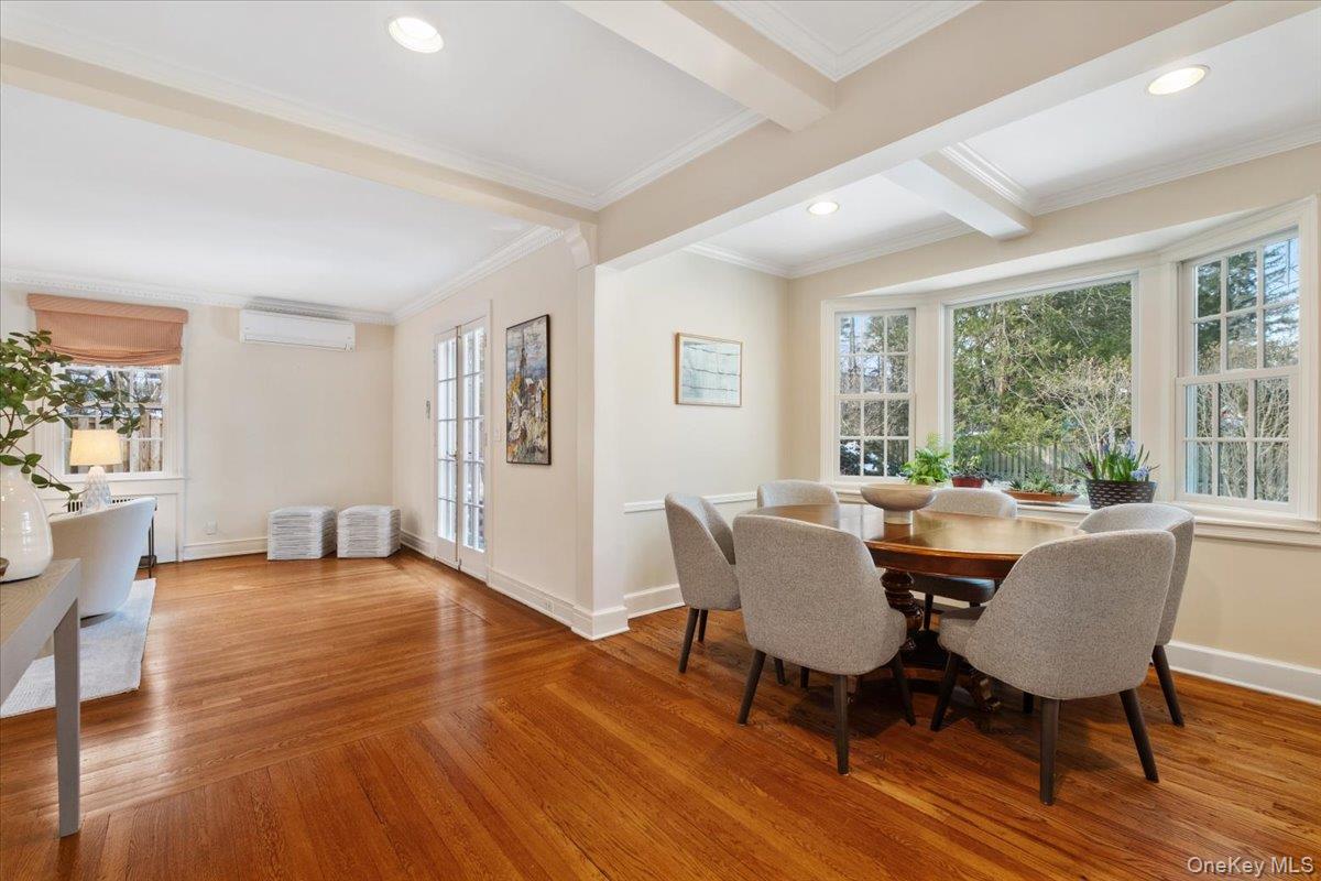 #4 photo, 43 Tompkins Road, Scarsdale , NY 10583