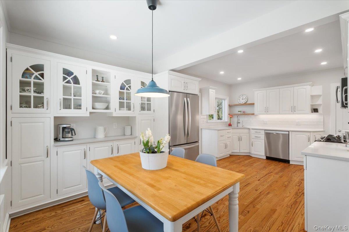 #6 photo, 43 Tompkins Road, Scarsdale , NY 10583