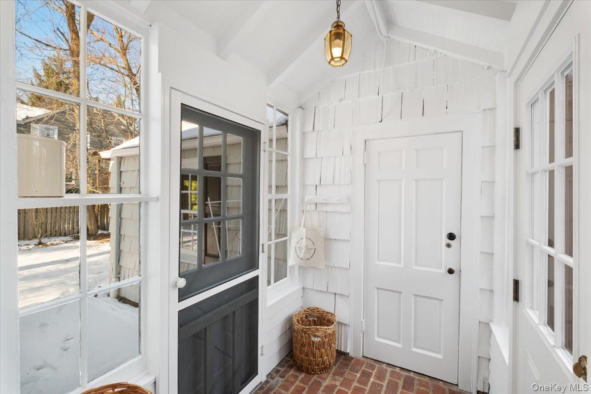 #7 photo, 43 Tompkins Road, Scarsdale , NY 10583