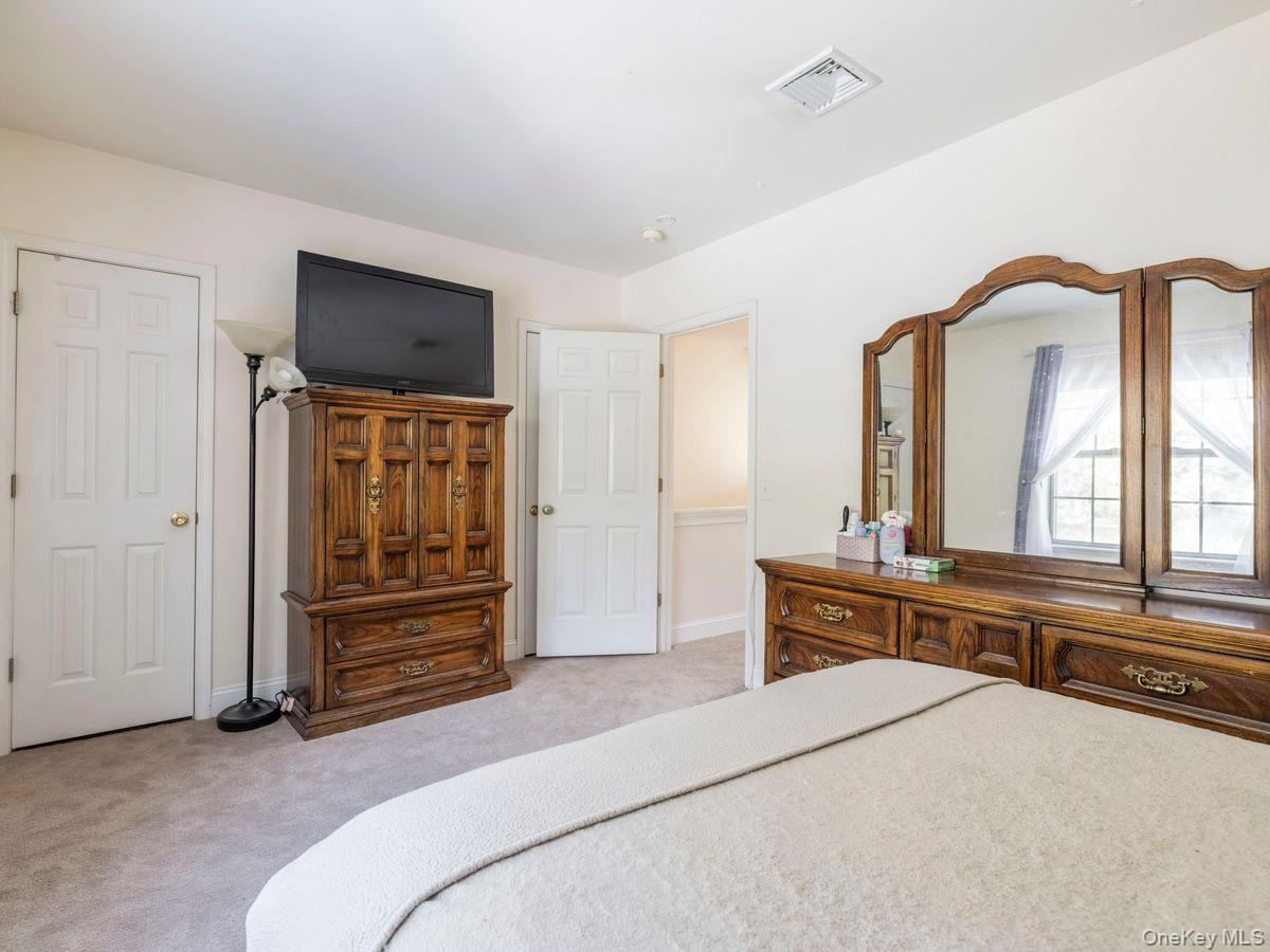 #16 photo, 15 Troy Lane, Highland , NY 12528