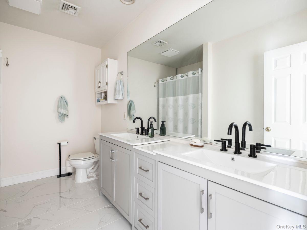 #17 photo, 15 Troy Lane, Highland , NY 12528