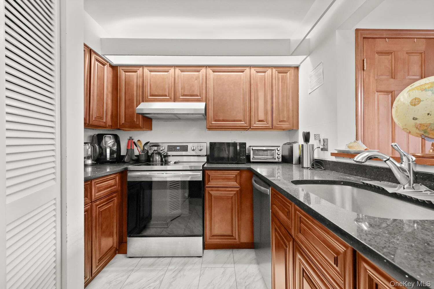 #8 photo, 1465 E Putnam Avenue, Call Listing Agent , CT 06870