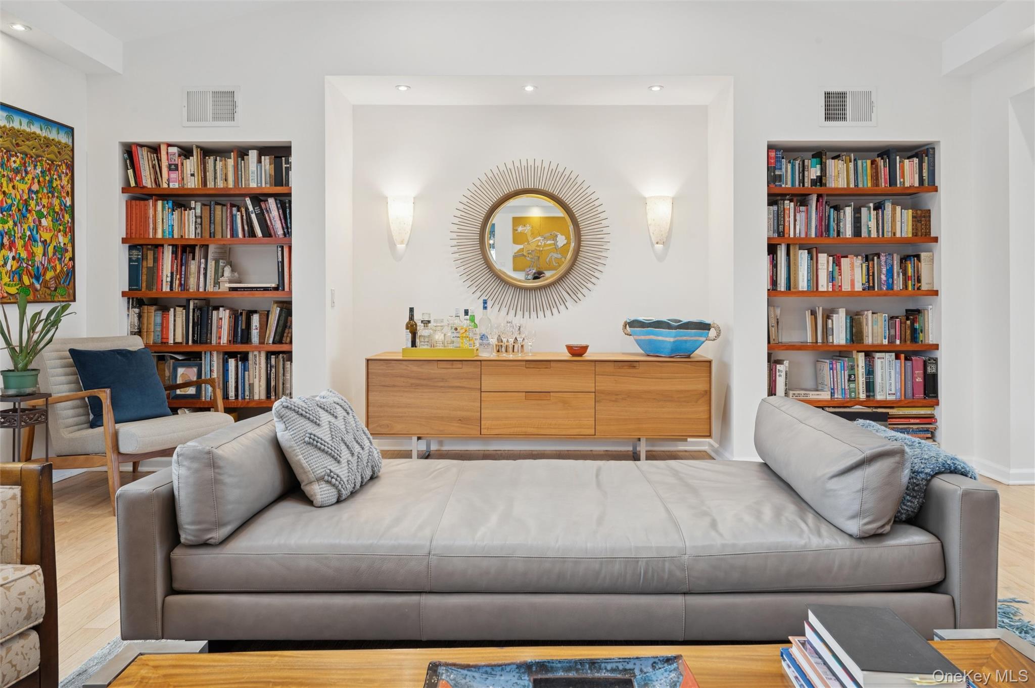 #18 photo, 383 254th Street, Bronx , NY 10471