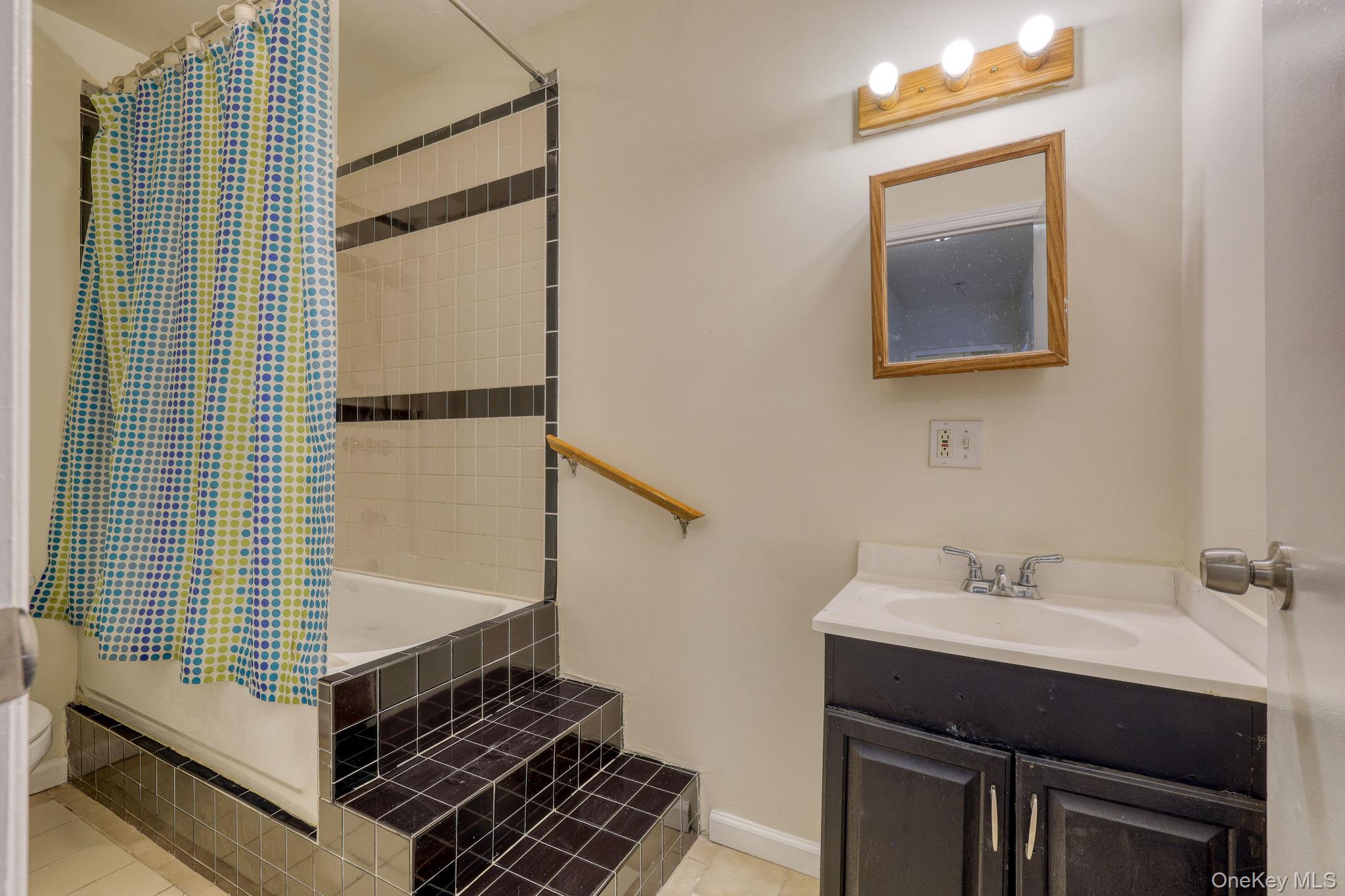 #15 photo, 94 Johnston Street, Newburgh , NY 12550