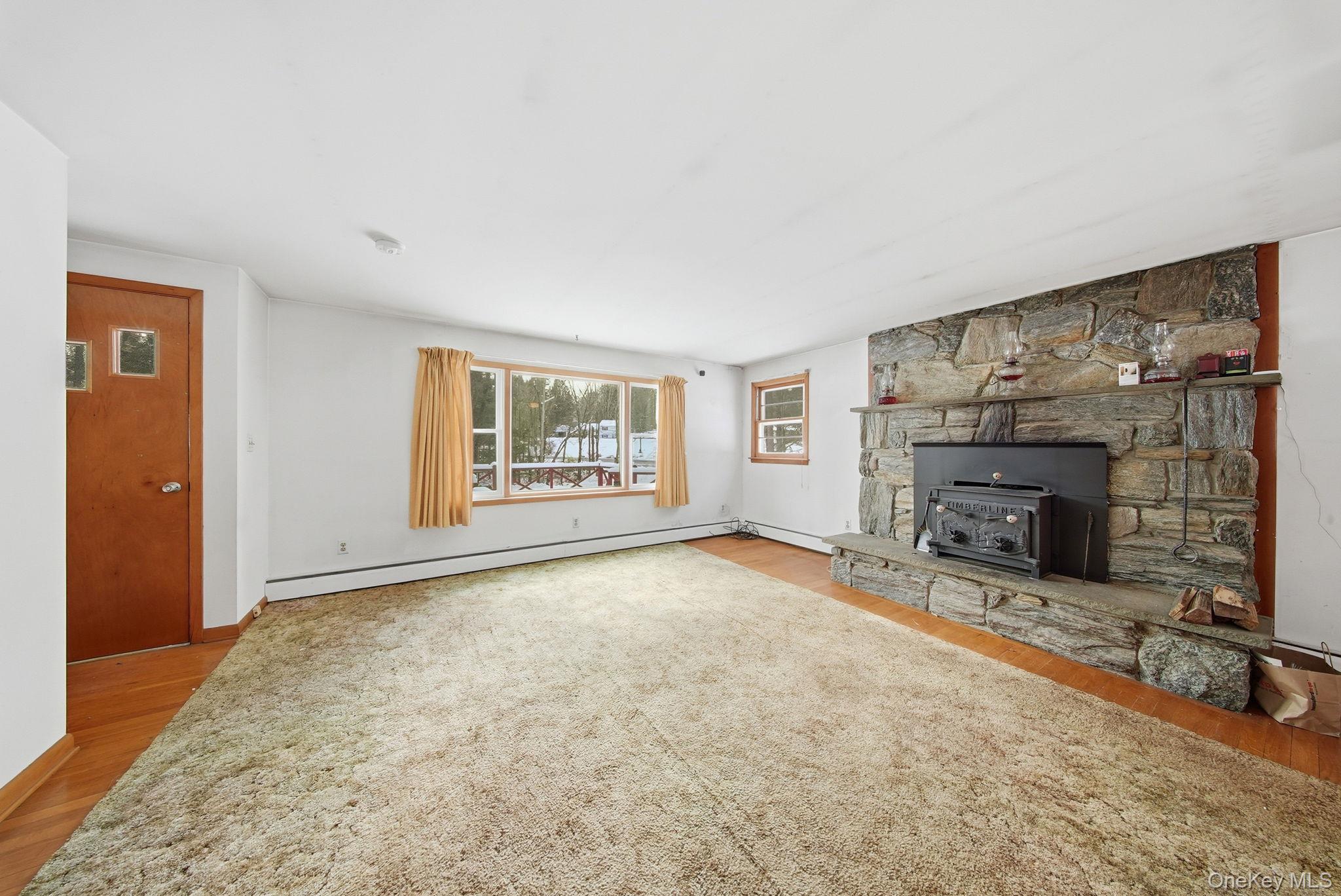 #9 photo, 1124 State Route 42, Sparrowbush , NY 12780