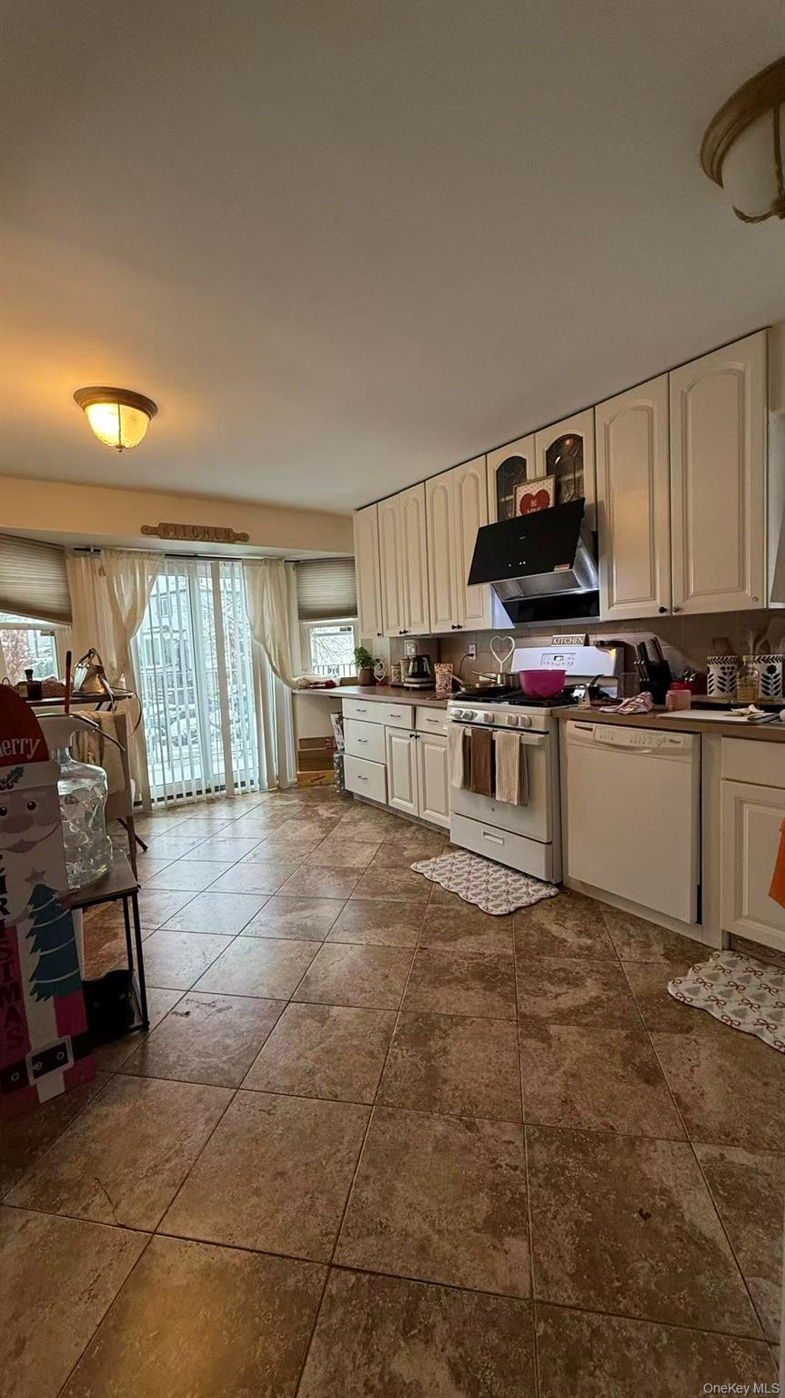 #5 photo, 35 Gauldy Avenue, Staten Island , NY 10314