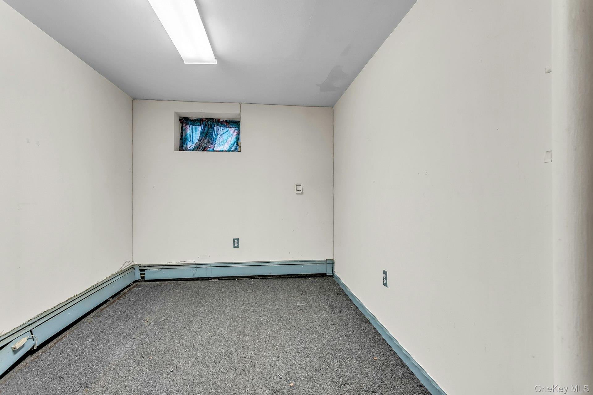 #11 photo, 88-30 79th Avenue, Glendale , NY 11385