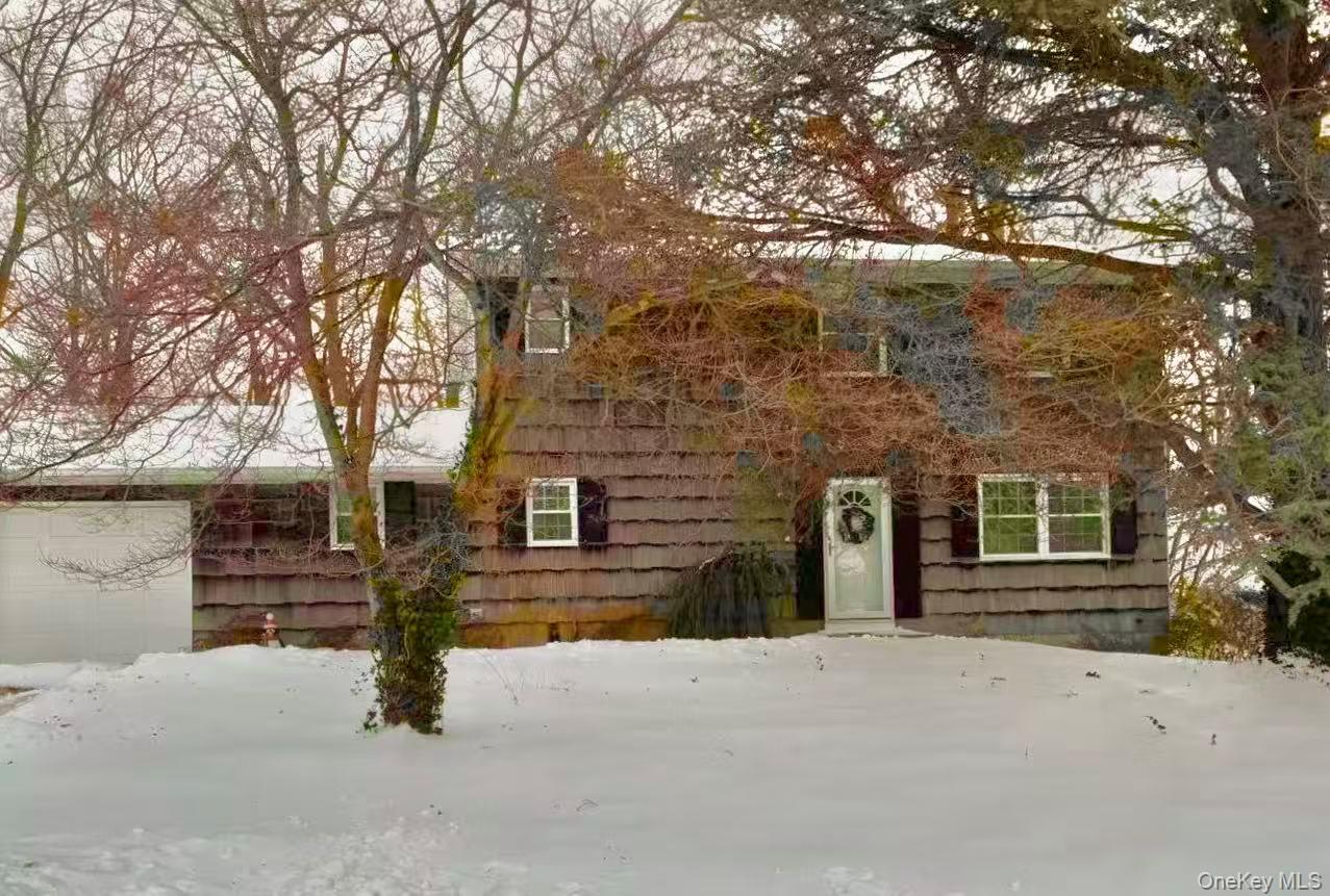 #1 photo, 16 Ave J, Ronkonkoma , NY 11779